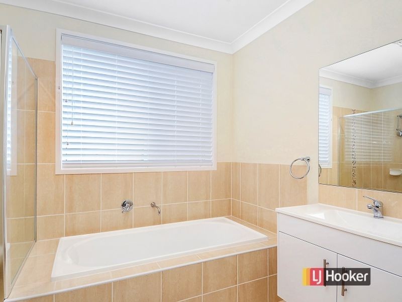 120 Greenview Parade, The Ponds NSW 2769