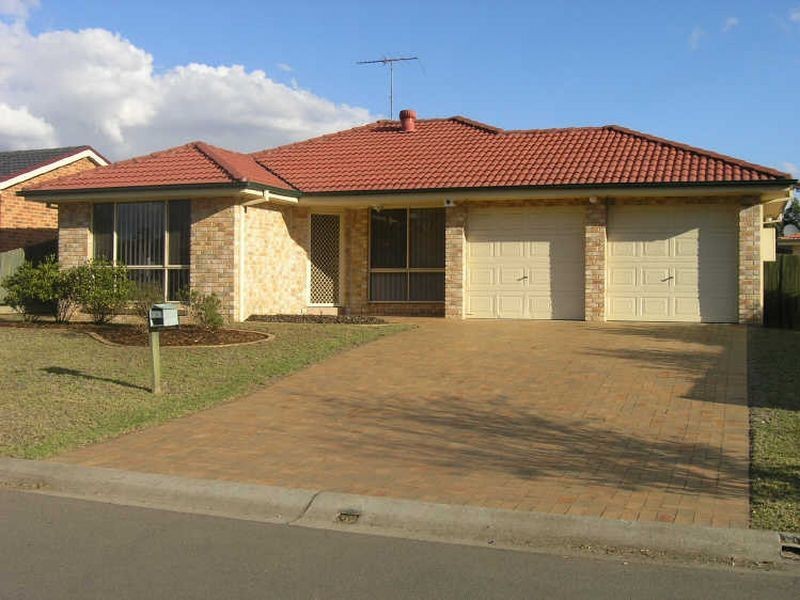 6 Aberdeen Place, Stanhope Gardens NSW 2768