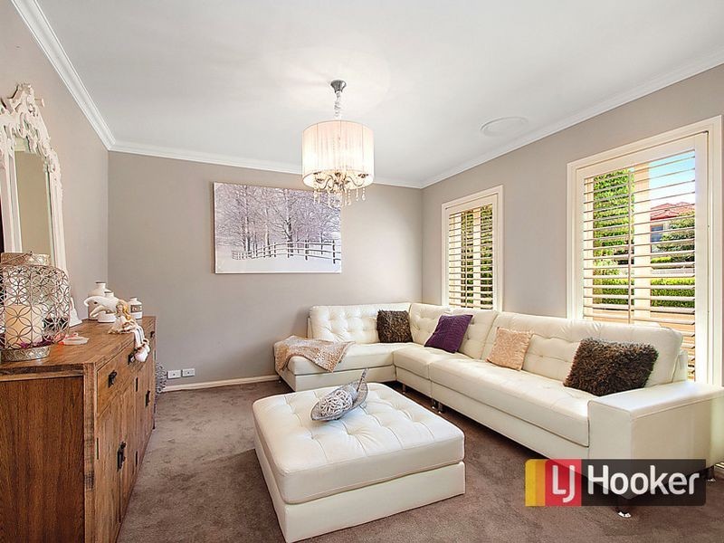 4 Valenti Crescent, Kellyville NSW 2155