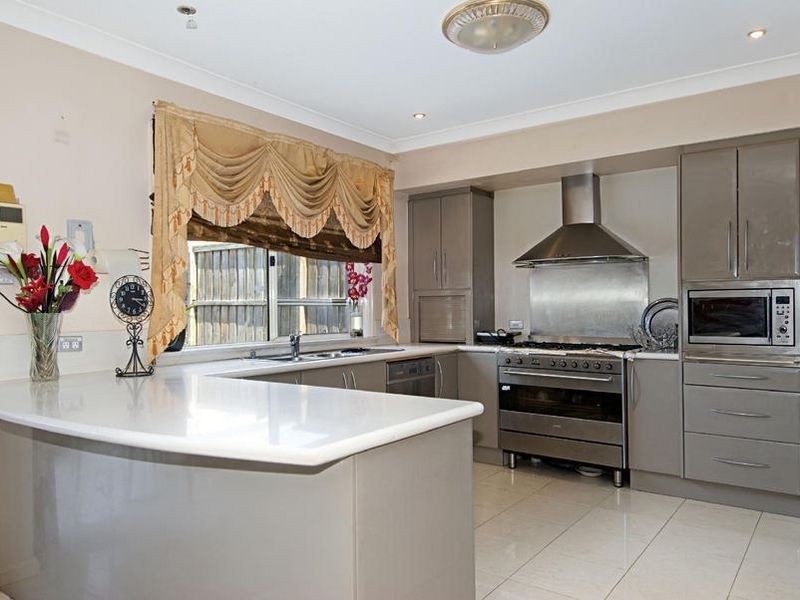 5 Guardian Avenue, Beaumont Hills NSW 2155