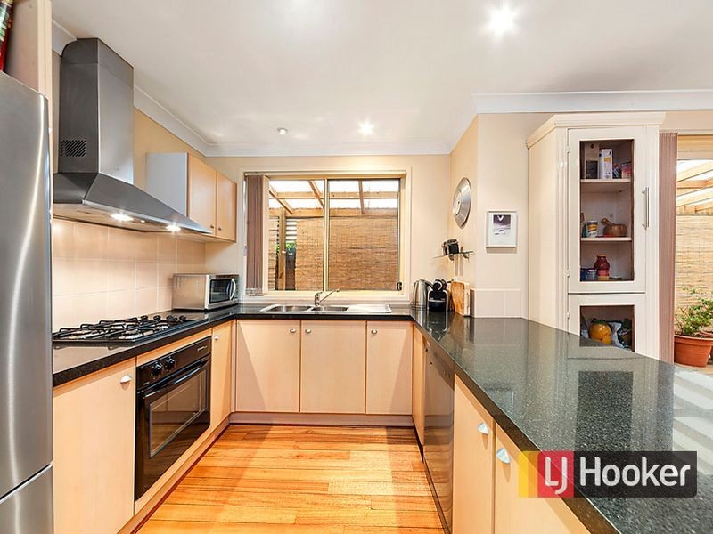 33 Sharrock Avenue, Glenwood NSW 2768