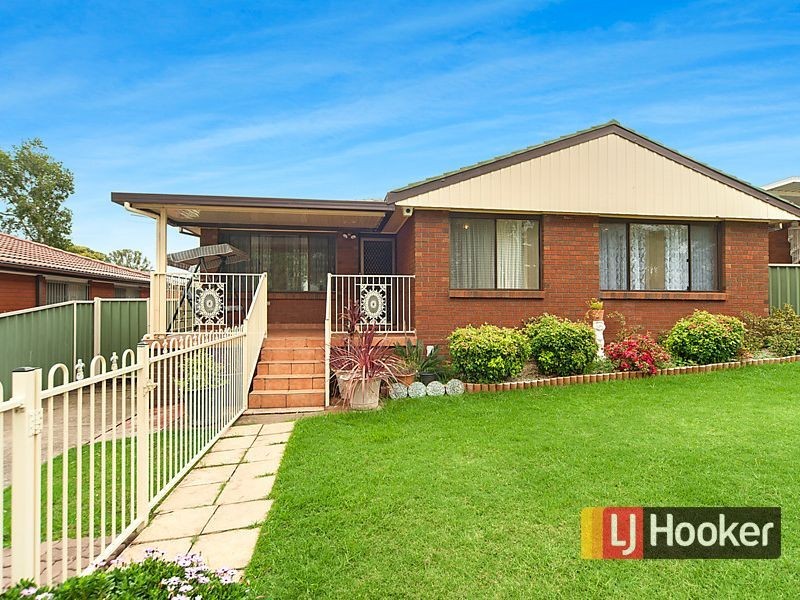 36 Medlow Drive, Quakers Hill NSW 2763