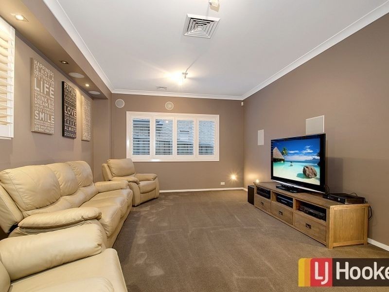 24 Woodward Avenue, Stanhope Gardens NSW 2768