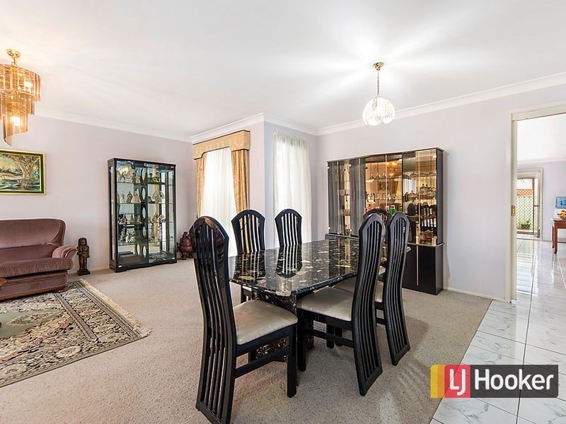 15 Ealing Place, Quakers Hill NSW 2763