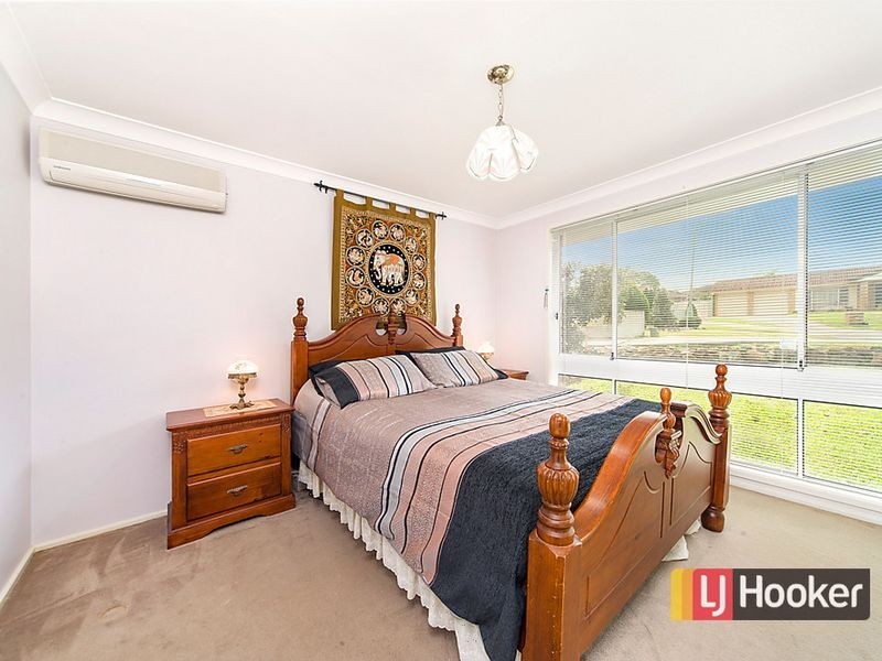 15 Ealing Place, Quakers Hill NSW 2763