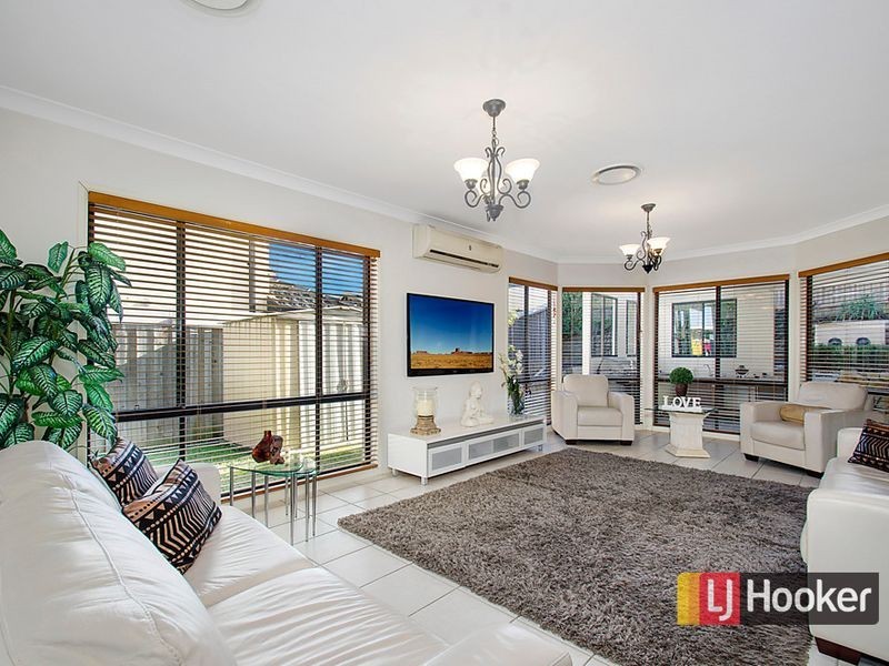 8 Firenze Street, Glenwood NSW 2768
