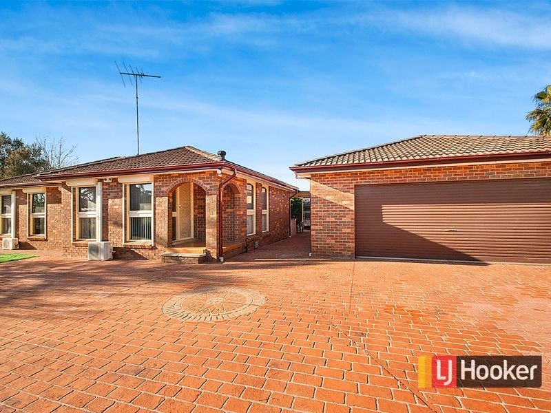 80 Tallagandra Drive, Quakers Hill NSW 2763