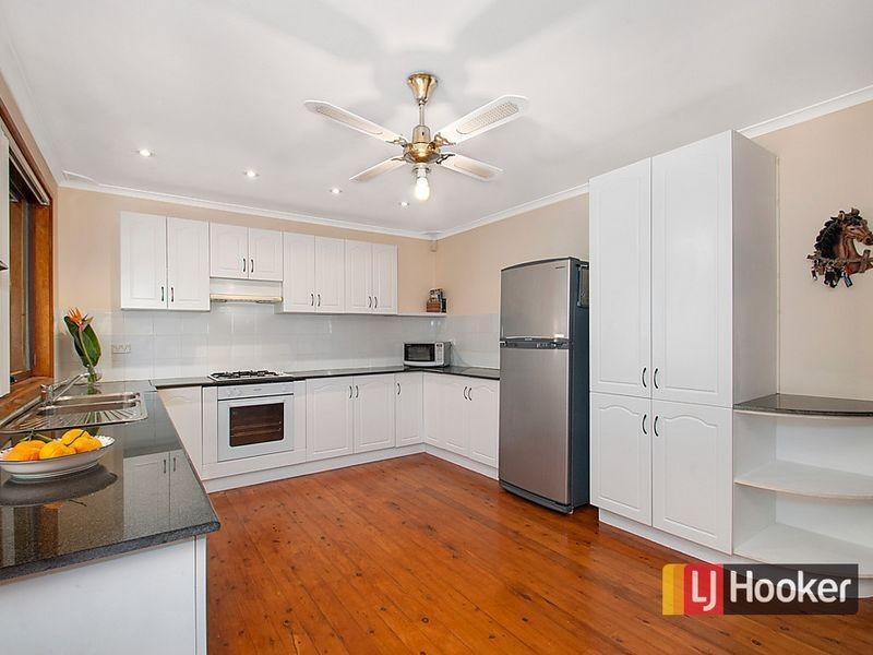 80 Tallagandra Drive, Quakers Hill NSW 2763