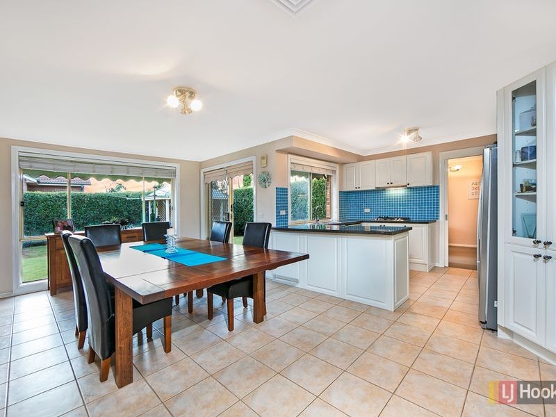 18 Crestview Drive, Glenwood NSW 2768