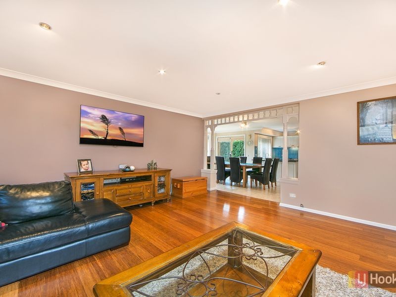 18 Crestview Drive, Glenwood NSW 2768