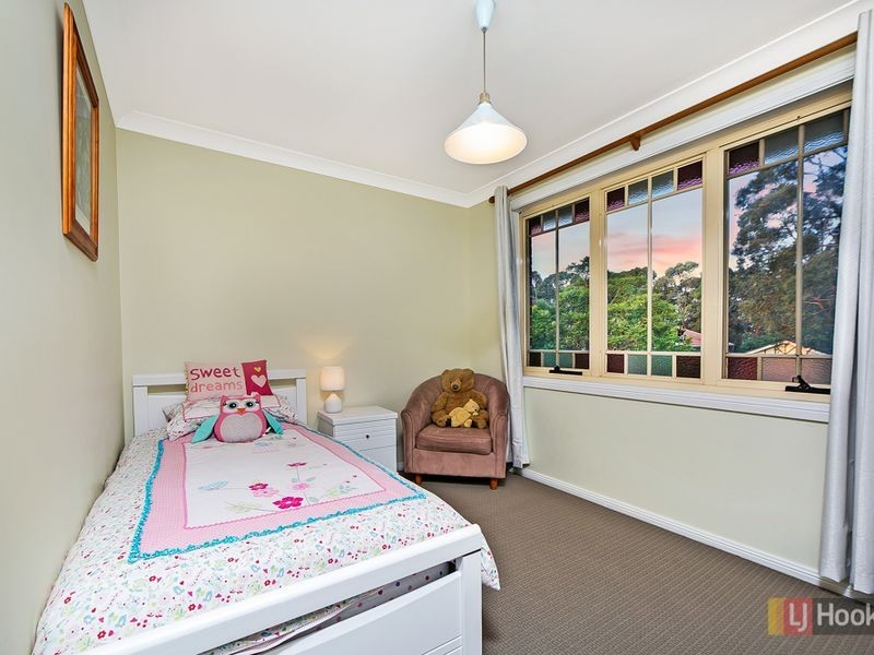 18 Crestview Drive, Glenwood NSW 2768
