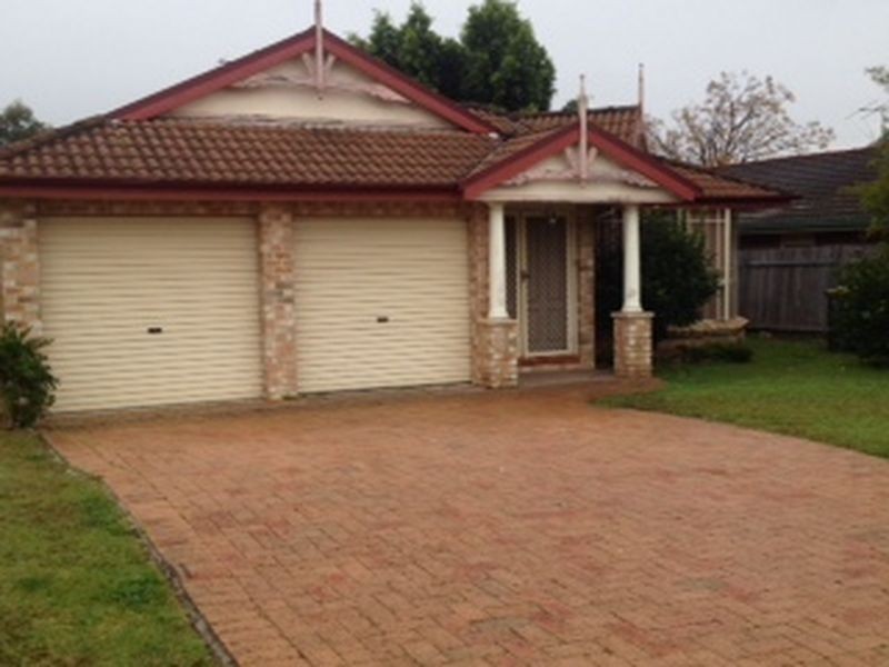 4 Bangalow Place, Stanhope Gardens NSW 2768