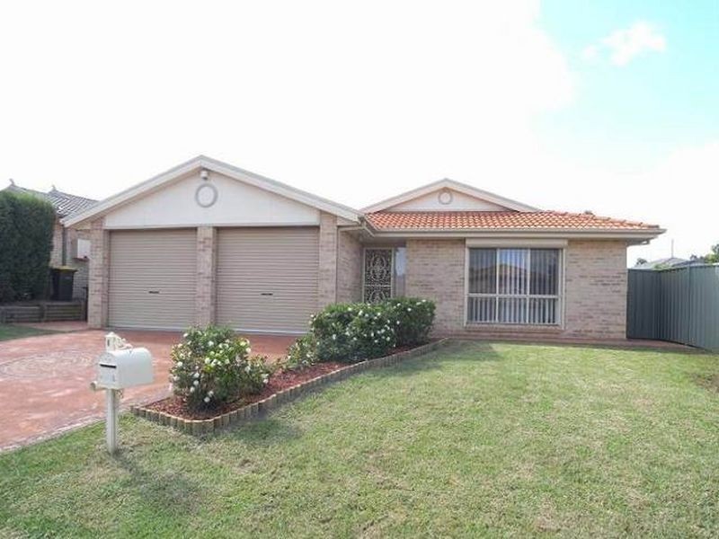 6 Meldon Place, Stanhope Gardens NSW 2768