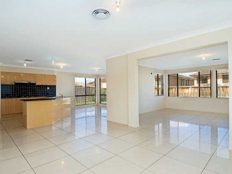 16 Islington Street, Stanhope Gardens NSW 2768