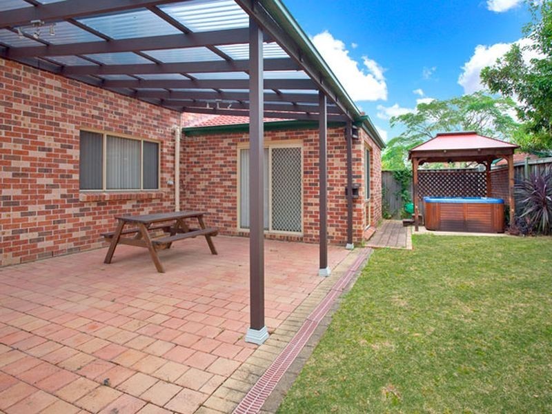 4 Diggins Street, Beaumont Hills NSW 2155