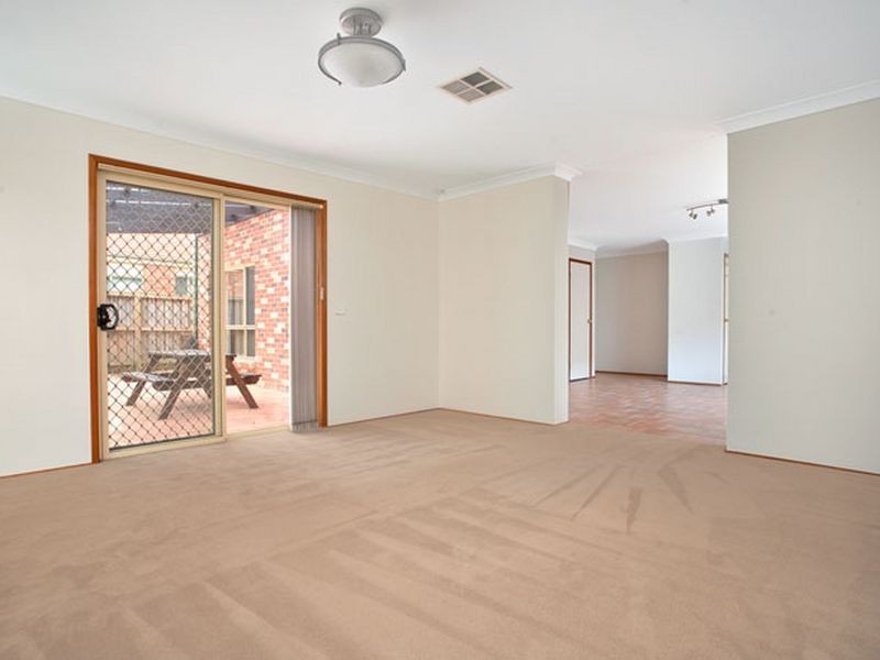 4 Diggins Street, Beaumont Hills NSW 2155