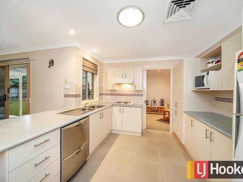 10 Majestic Drive, Stanhope Gardens NSW 2768