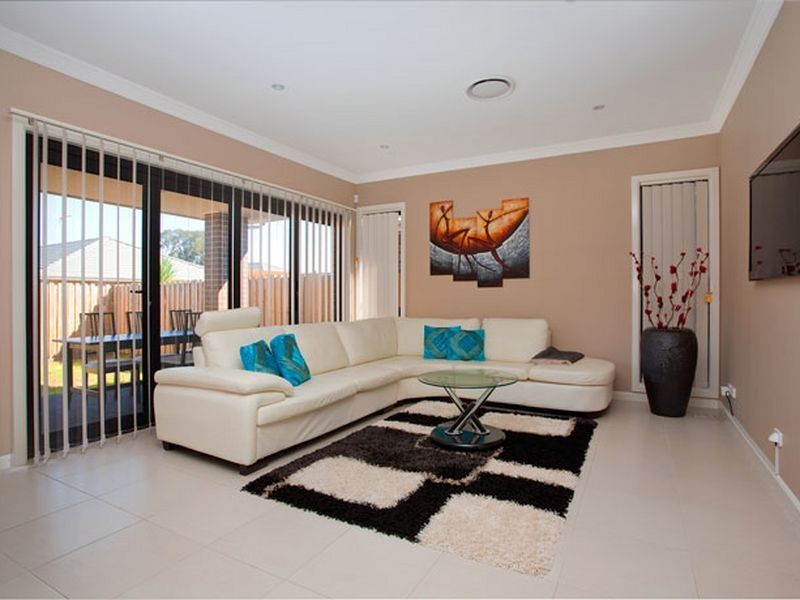 5 Picnic St, The Ponds NSW 2769
