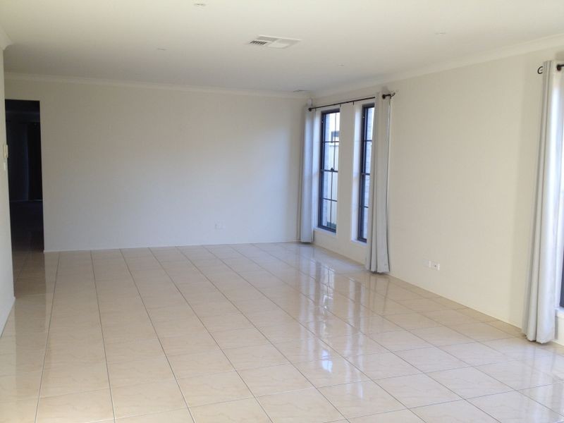 44 Damien Drive, Parklea NSW 2768