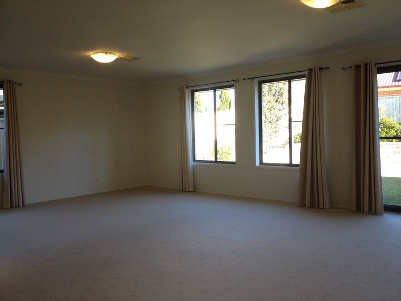 44 Damien Drive, Parklea NSW 2768