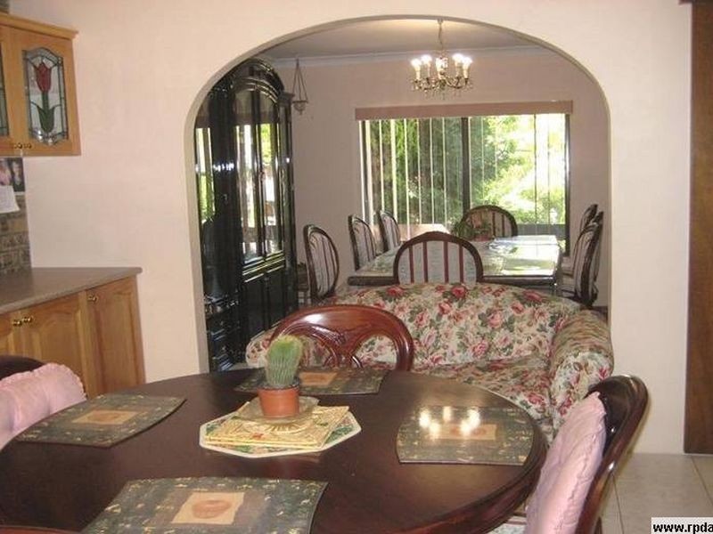 2 Lawson Place, Castle Hill NSW 2154