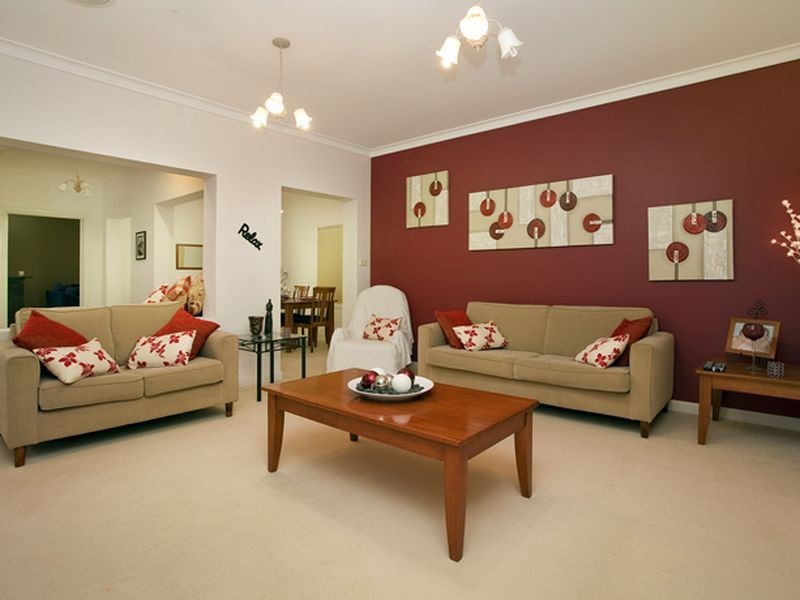 14 Arnold Janssen Dr, Beaumont Hills NSW 2155