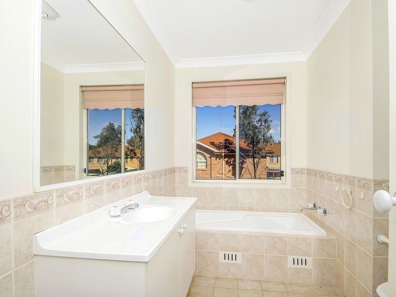 8D Douglas Road, Blacktown NSW 2148