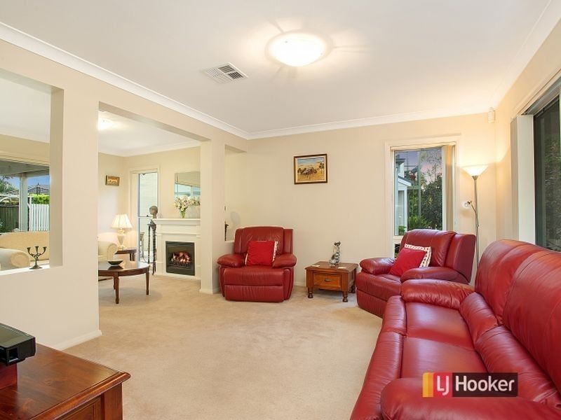 28 Rothbury Tce, Stanhope Gardens NSW 2768