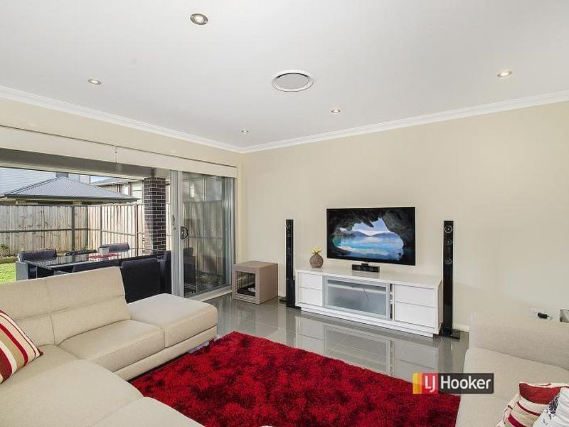 10 Mosaic Avenue, The Ponds NSW 2769