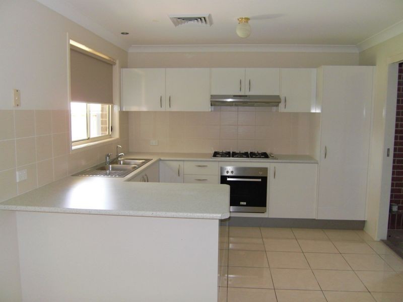 17 Ripple Crescent, The Ponds NSW 2769