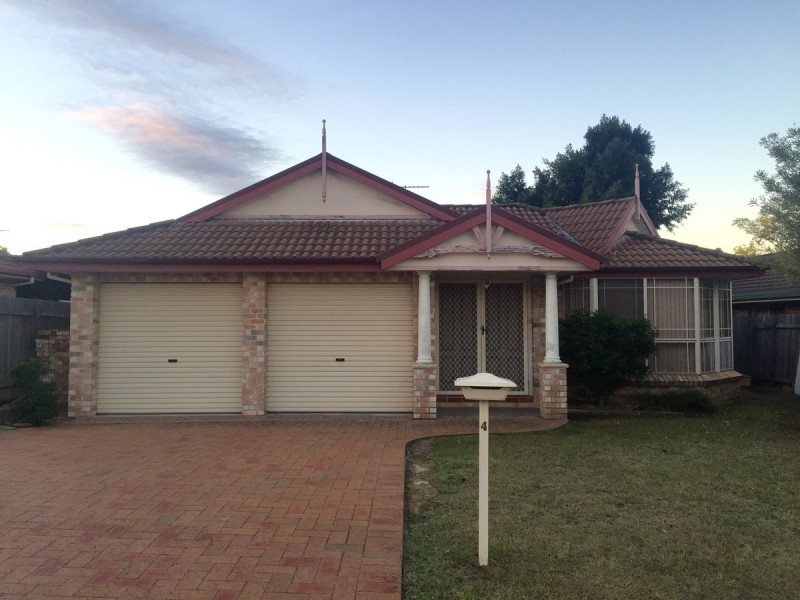 4 Bangalow Place, Stanhope Gardens NSW 2768