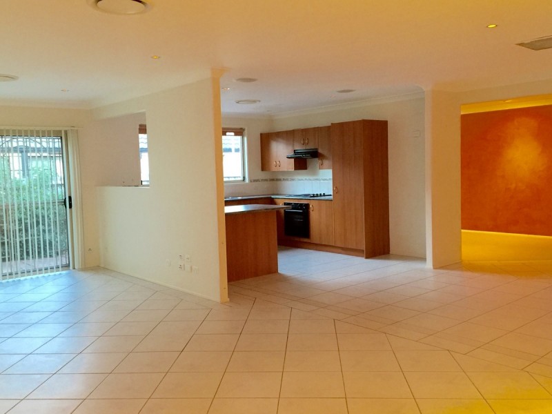 19 Weeroona Place, Rouse Hill NSW 2155