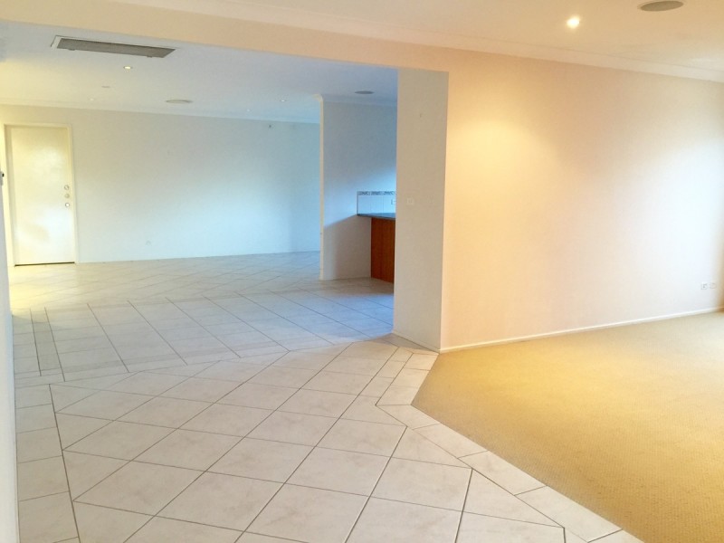 19 Weeroona Place, Rouse Hill NSW 2155