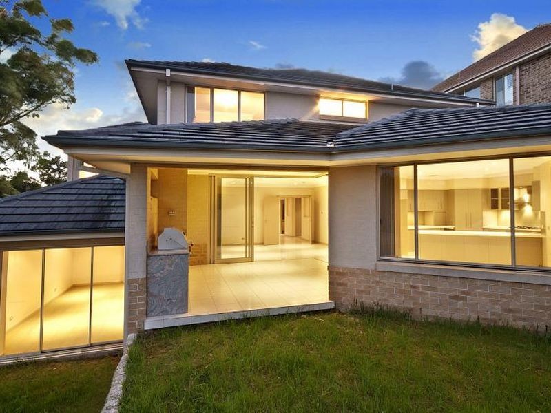 10 Woodstream Crescent, Kellyville NSW 2155