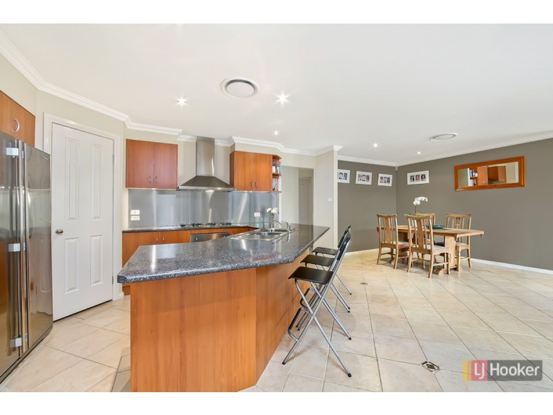 4 Drysdale Circuit, Beaumont Hills NSW 2155
