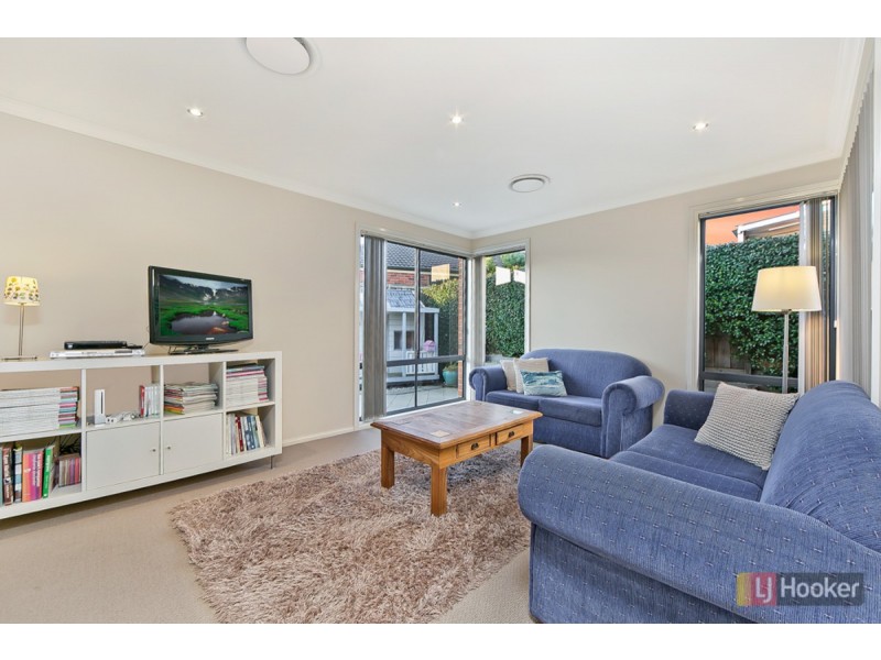 4 Drysdale Circuit, Beaumont Hills NSW 2155