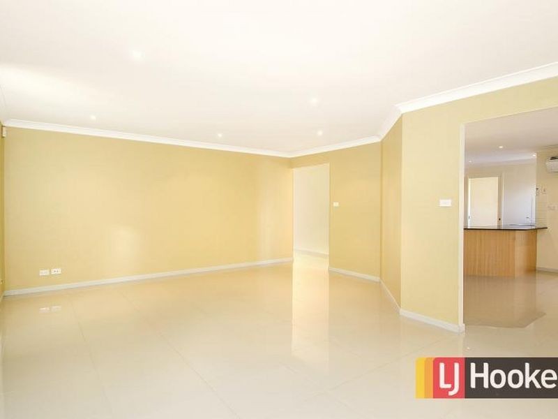 42 Drysdale Circuit, Beaumont Hills NSW 2155