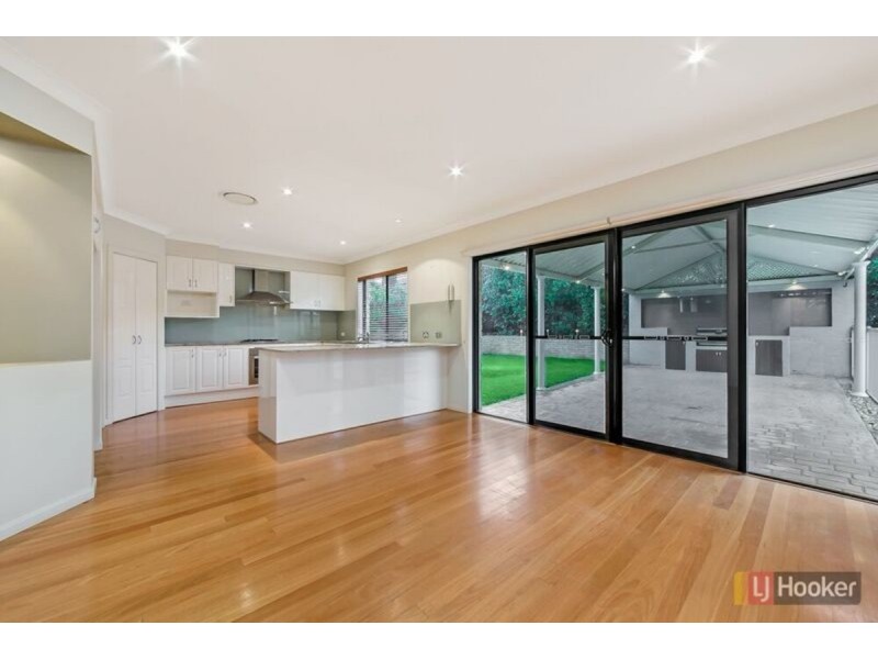 39 Sanctuary Drive, Beaumont Hills NSW 2155