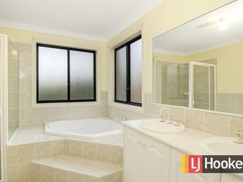 12 Falkirk Court, Kellyville NSW 2155