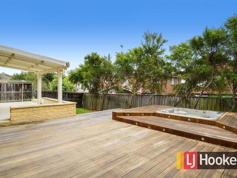 12 Falkirk Court, Kellyville NSW 2155