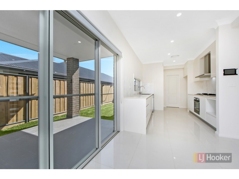 16 Yosemite Street, The Ponds NSW 2769