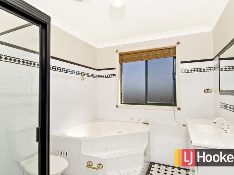 2 Southwaite Crescent, Glenwood NSW 2768