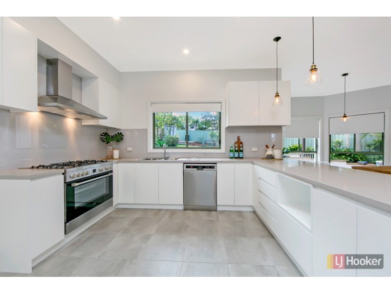 41 Rondelay Drive, Castle Hill NSW 2154