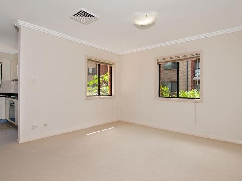 18/7-15 Purser Avenue, Castle Hill NSW 2154
