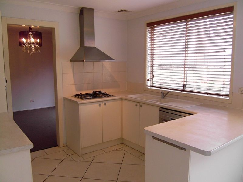 27 Meldon Place, Stanhope Gardens NSW 2768