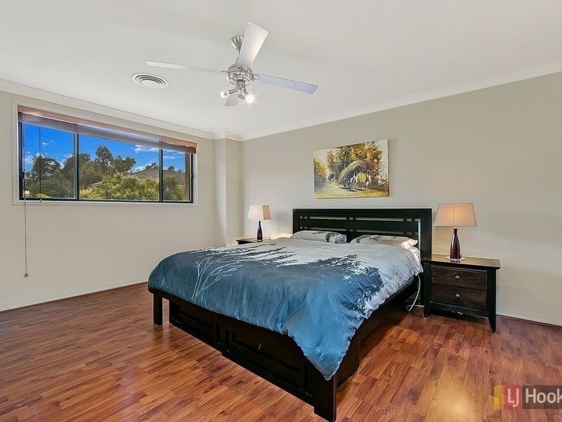 27 Greyfriar Place, Kellyville NSW 2155