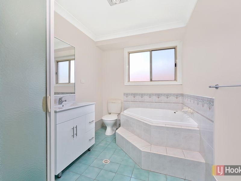 9 Refalo Pl, Quakers Hill NSW 2763