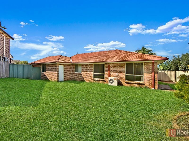9 Refalo Pl, Quakers Hill NSW 2763
