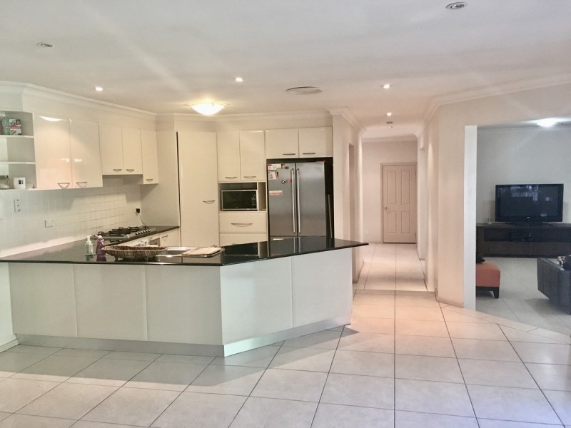 68 Linden Way, Bella Vista NSW 2153