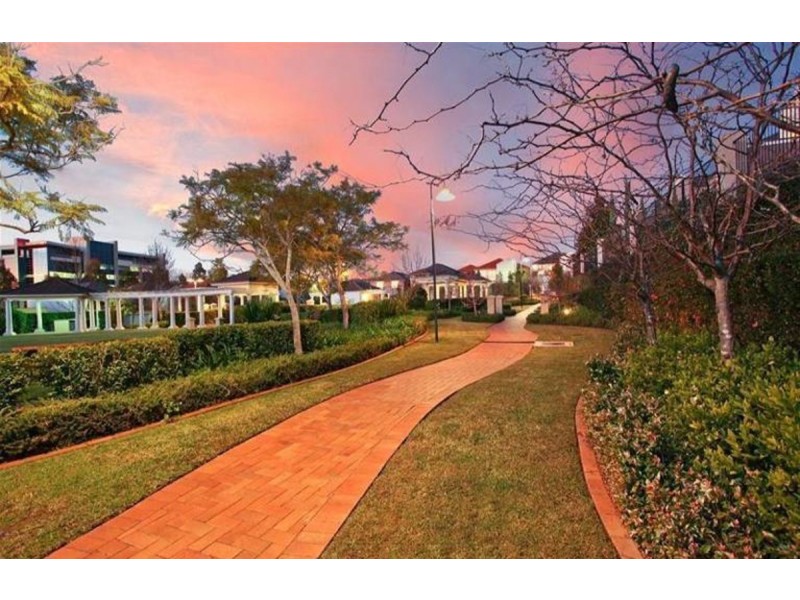 68 Linden Way, Bella Vista NSW 2153